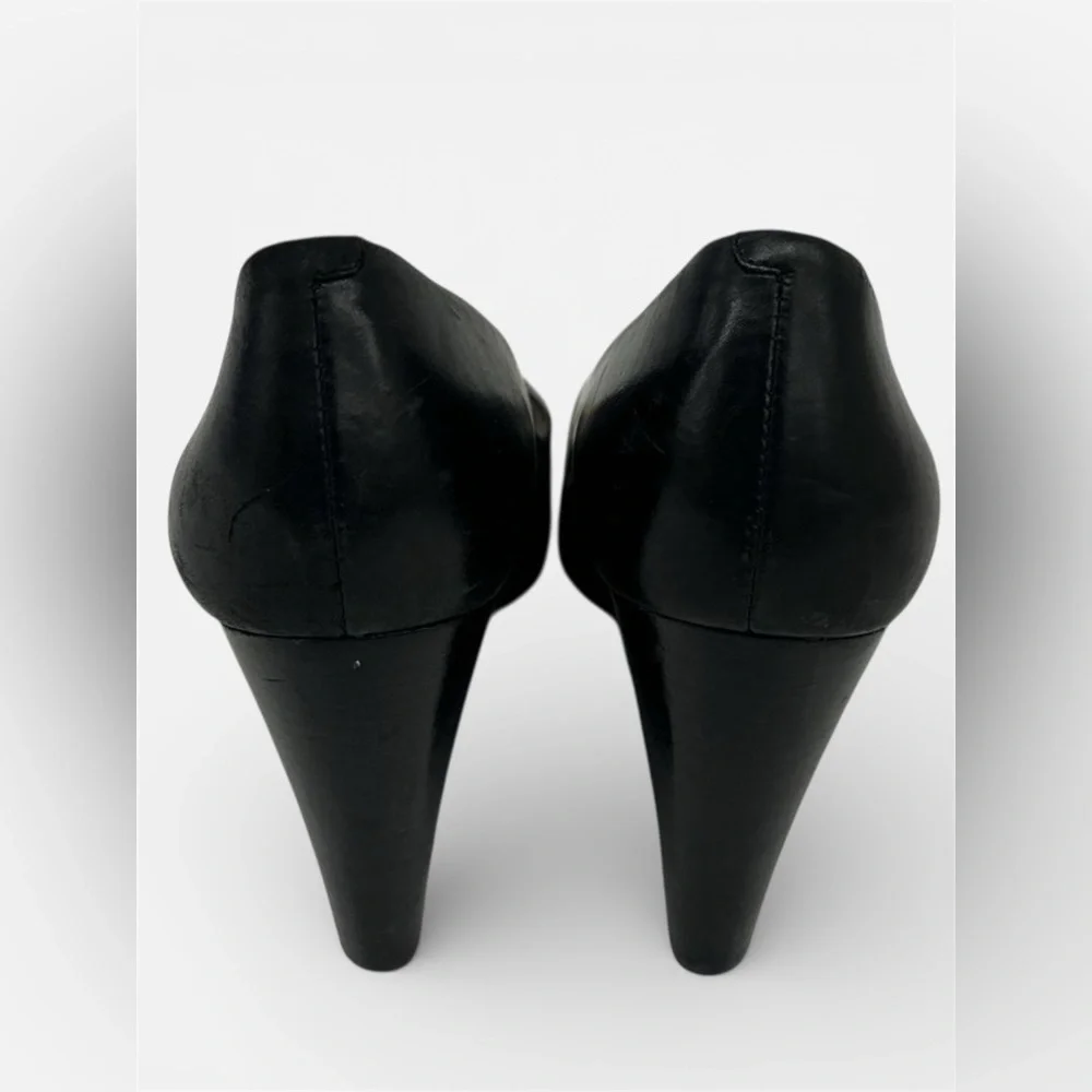 Tory Burch Black Leather Raleigh Round Toe Logo Wedge Pumps Size 6.5